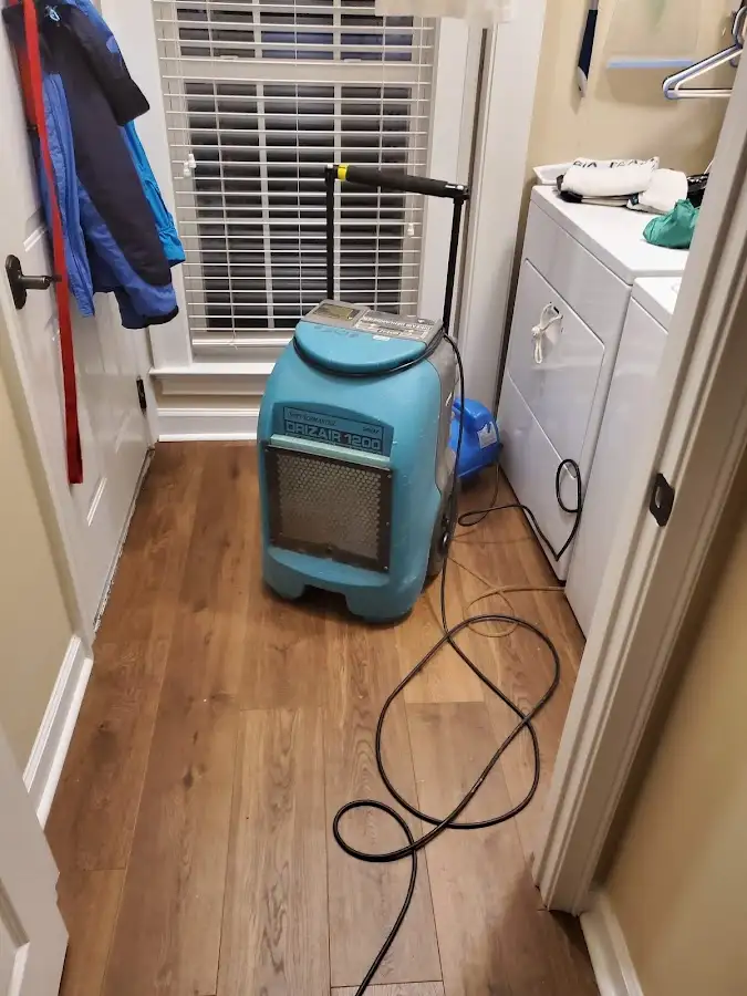 Commercial dehumidifier deployed for Crawl Space Restoration in Mason