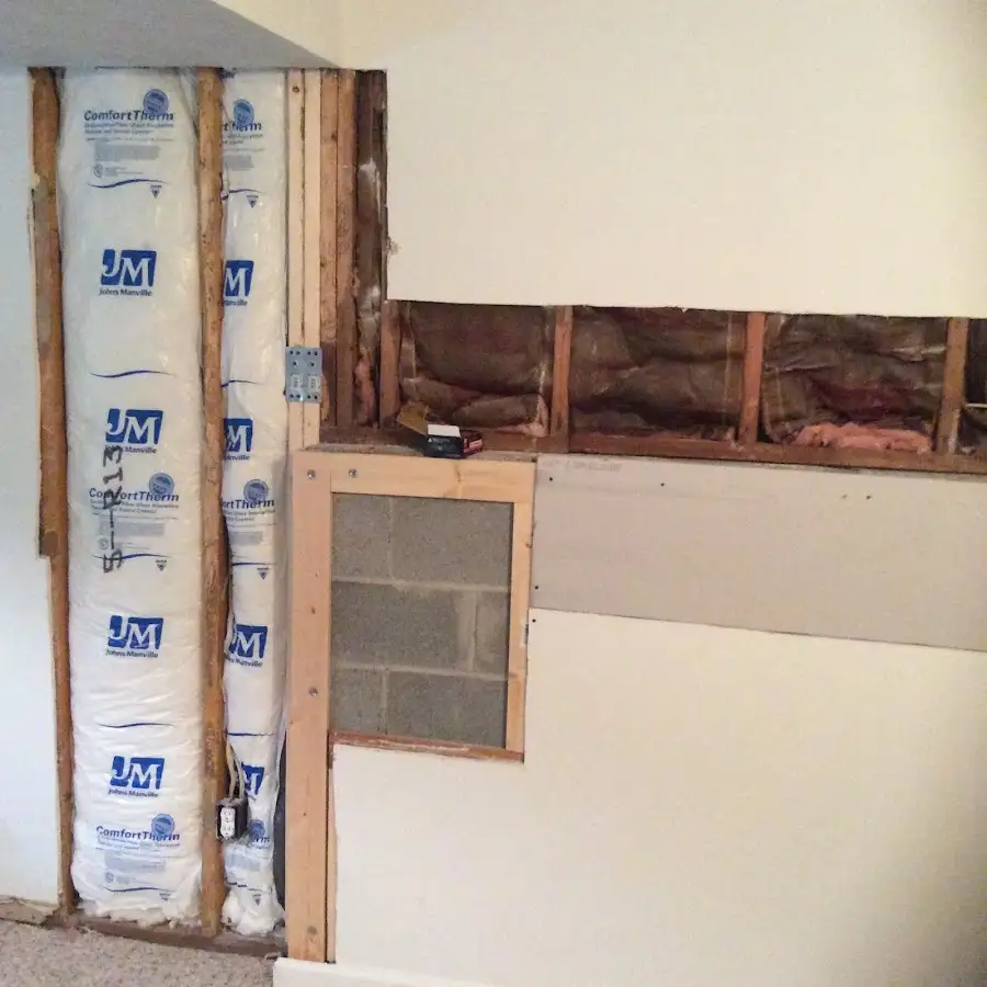 Wall insulation replacement during Structural Drying in Mason